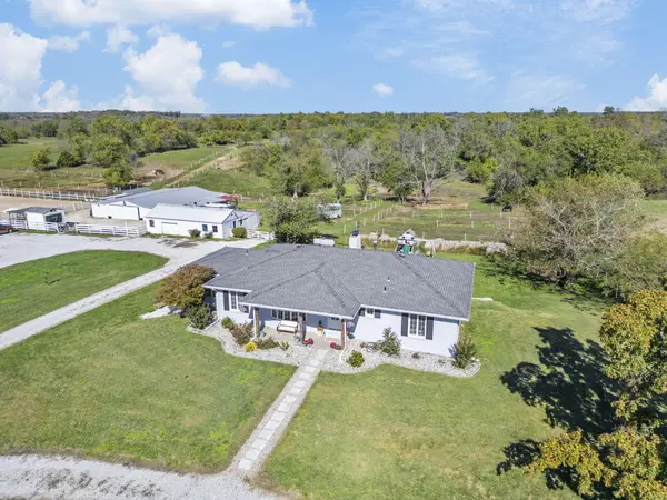 3259 W Farm Rd 60, Springfield, MO 65803
