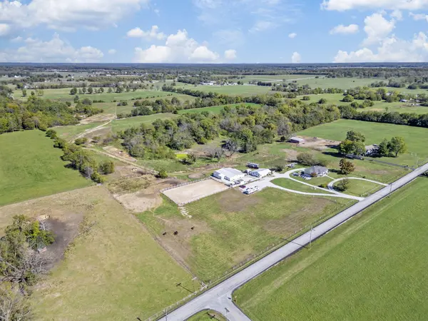 3259 W Farm Rd 60, Springfield, MO 65803
