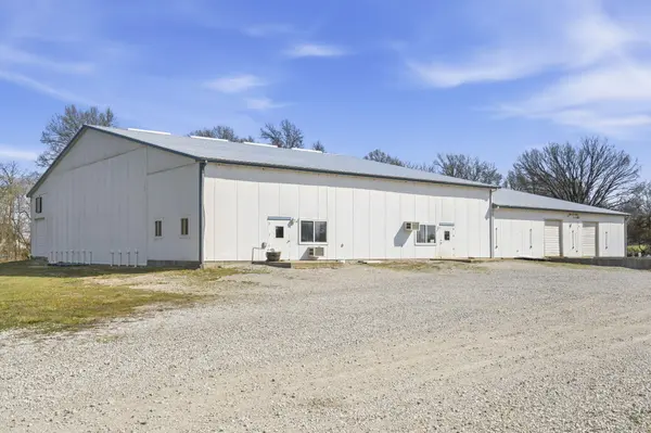 306 SE Highway Aa, Clinton, MO 64735