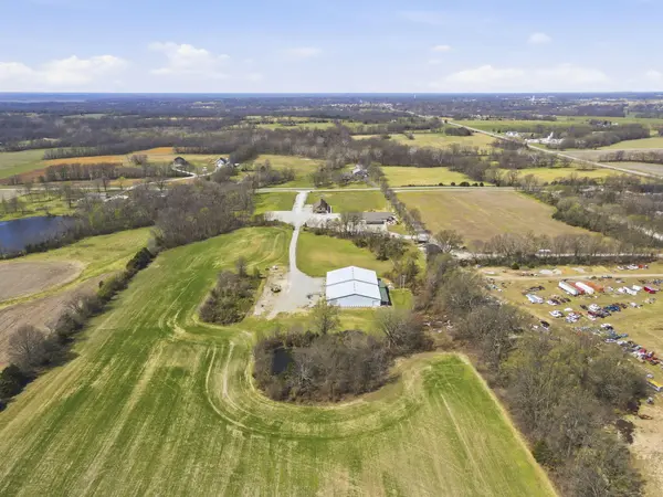 306 SE Highway Aa, Clinton, MO 64735