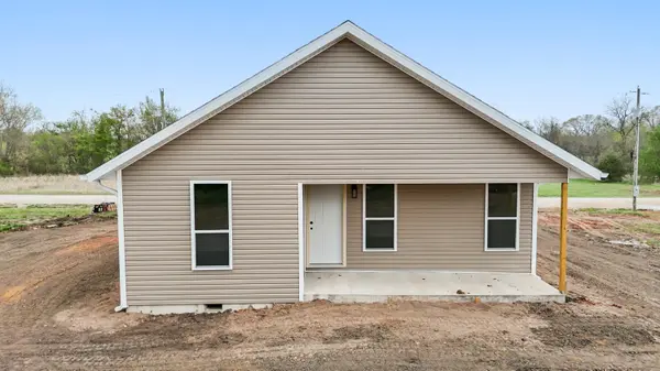 7902 Blockade, Seligman, MO 65745