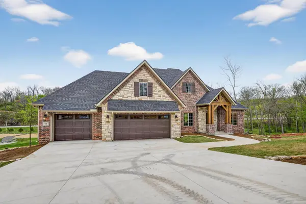 108 Whispering Oaks DR, Joplin, MO 64804