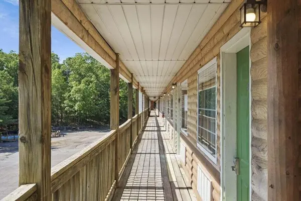 982 Indian Point RD #325, Branson, MO 65616