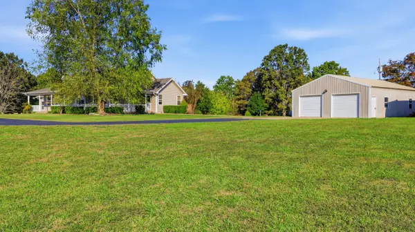 675 County Road 364, Thayer, MO 65791