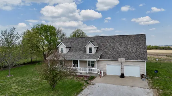 2481 Thorn RD, Golden City, MO 64748