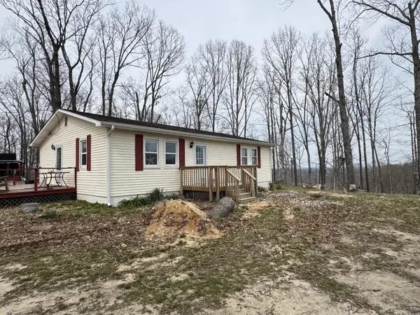 19301 State Highway N, Squires, MO 65755