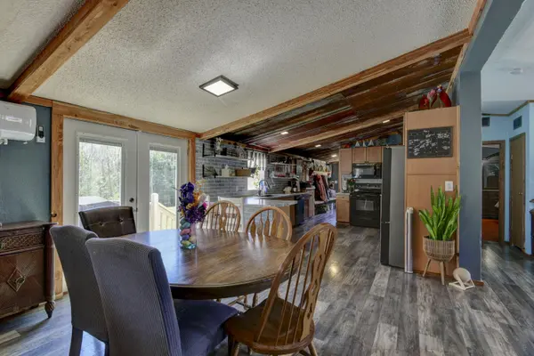 133 Sunny LN, Branson West, MO 65737