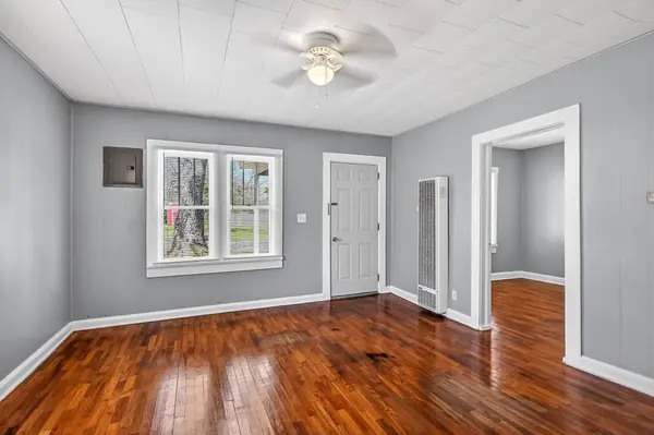 310 W Lawrence ST, Marionville, MO 65705