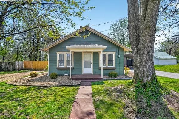310 W Lawrence ST, Marionville, MO 65705