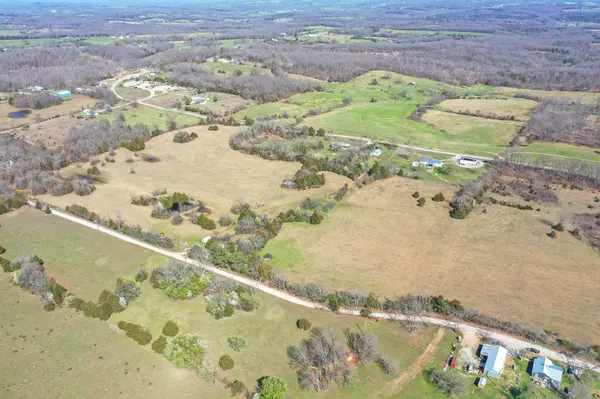 6738 County Road 429, Ava, MO 65608
