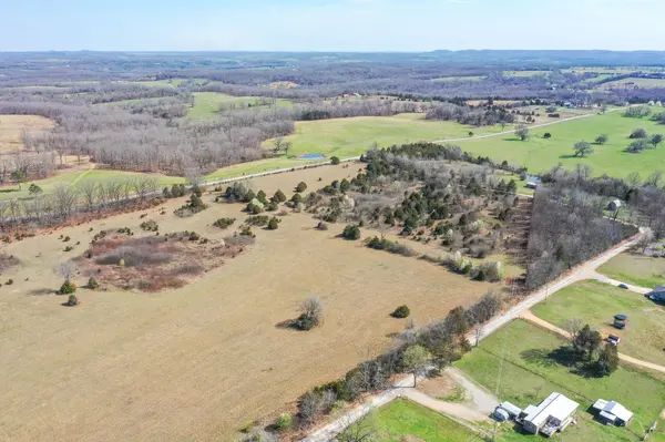 6738 County Road 429, Ava, MO 65608