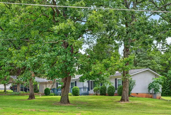21915 County Road 242, Wheatland, MO 65779