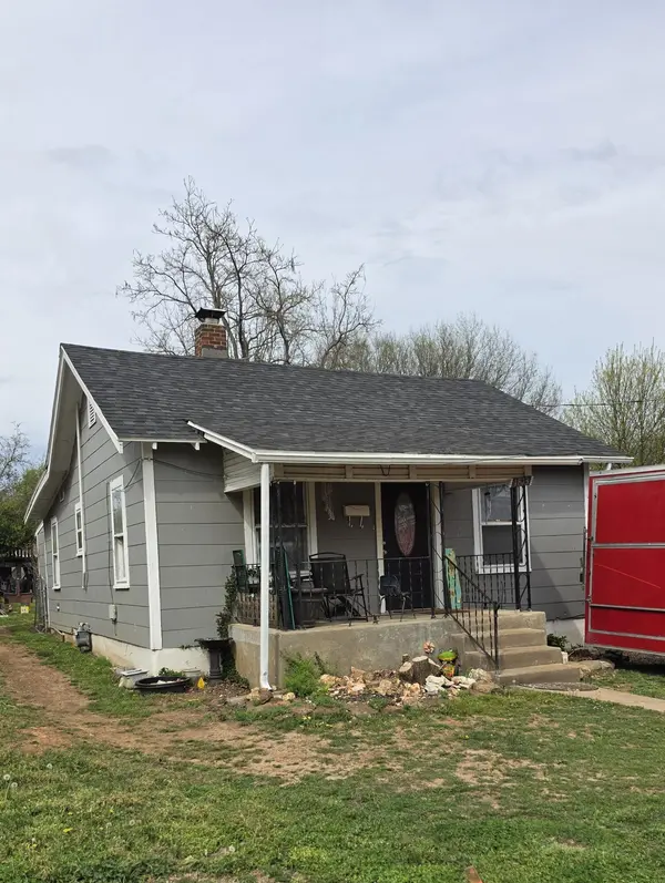 1813 W Lincoln ST, Springfield, MO 65806
