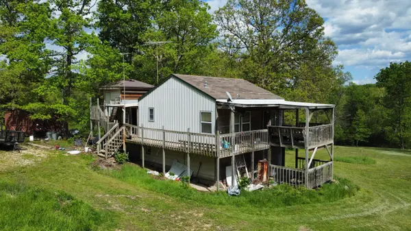 7766 Boulder Rd, Versailles, MO 65084