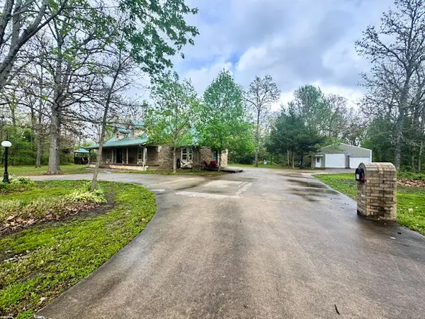 13965 Lawrence 2143, Mt Vernon, MO 65712