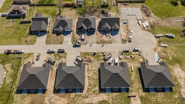2721/2723 S Caden LN, Bolivar, MO 65613
