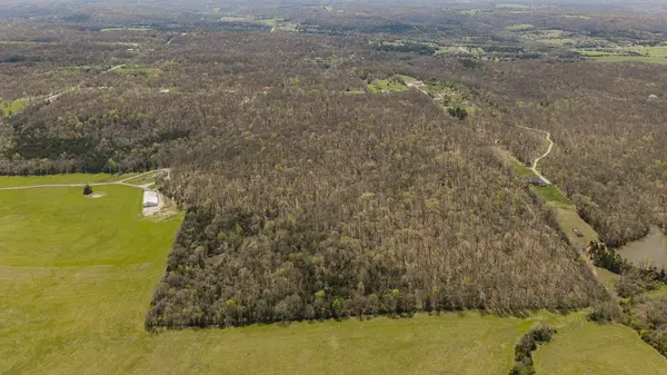 000 E Farm Road 10, Fair Grove, MO 65648