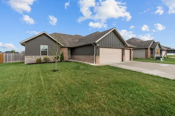 4352 Siena AVE, Ozark, MO 65721