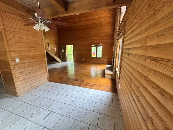 3725 State Highway Bb, Crane, MO 65633