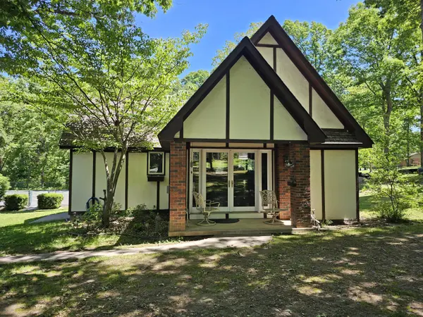 103 R J LN, Mt Vernon, MO 65712
