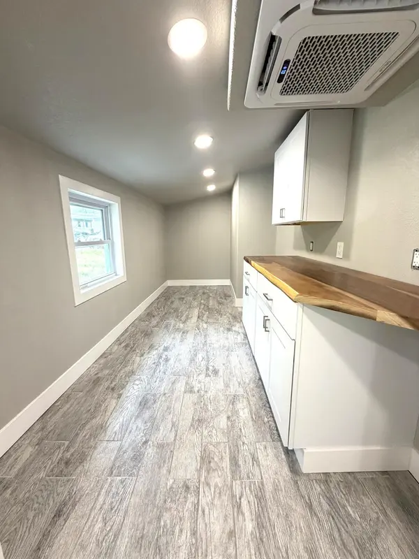 910 N Ash ST, Mountain View, MO 65548