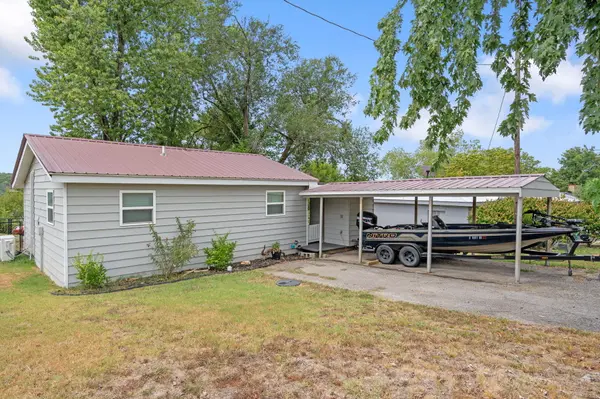 166 Seaman ST, Cape Fair, MO 65624