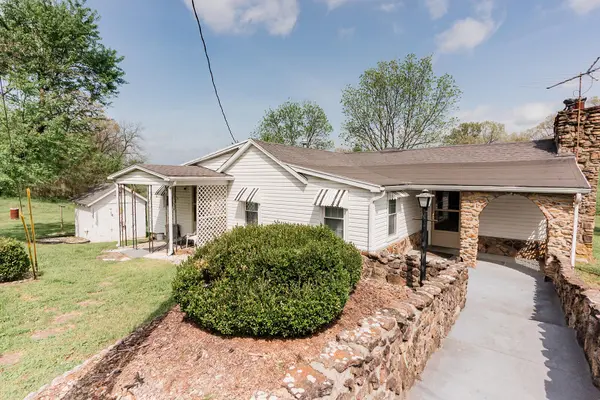 5423 S 226th RD, Pleasant Hope, MO 65725