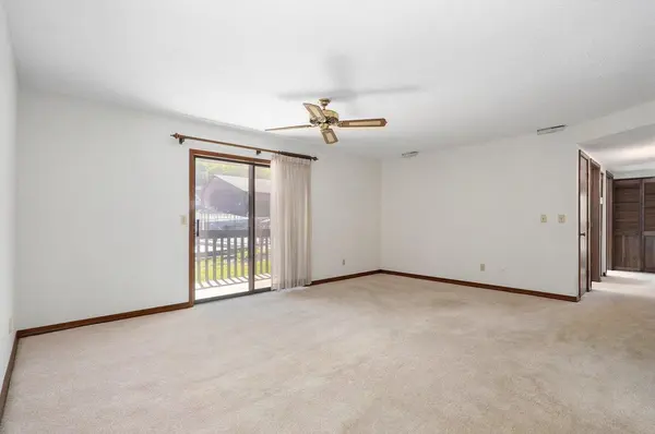 130 Wilshire DR #32, Hollister, MO 65672