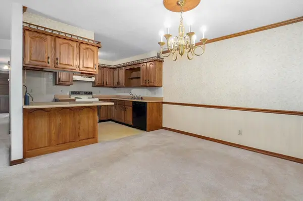 130 Wilshire DR #32, Hollister, MO 65672