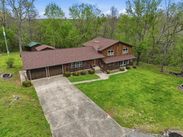 310 E South Oak Crest DR, Houston, MO 65483