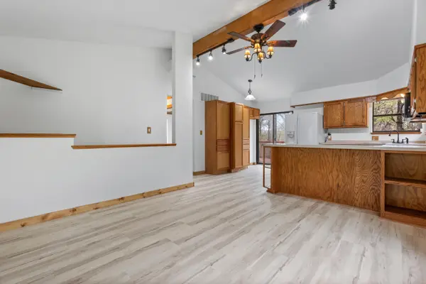 250 Little Road LN, Reeds Spring, MO 65737