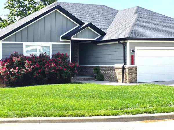 2123 Bull Run RD, Ozark, MO 65721