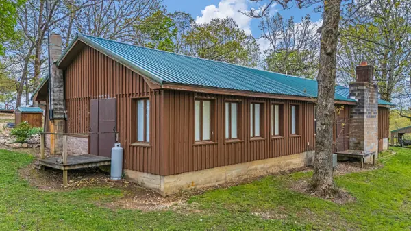 550 County Road 1990, Willow Springs, MO 65793