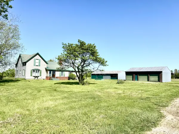 225 State Highway H, Greenfield, MO 65661