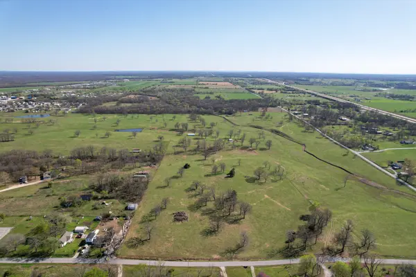 00 Palm RD #03, Neosho, MO 64850