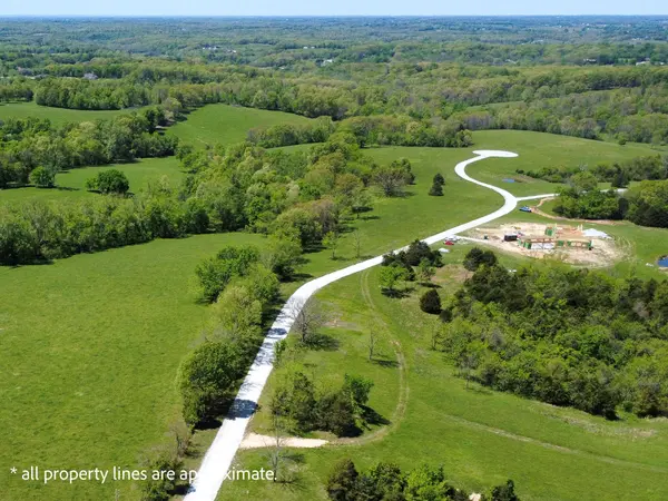 000 W Itaska RD, Nixa, MO 65714