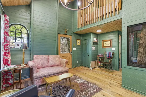5735 W State Highway 76, Cape Fair, MO 65624