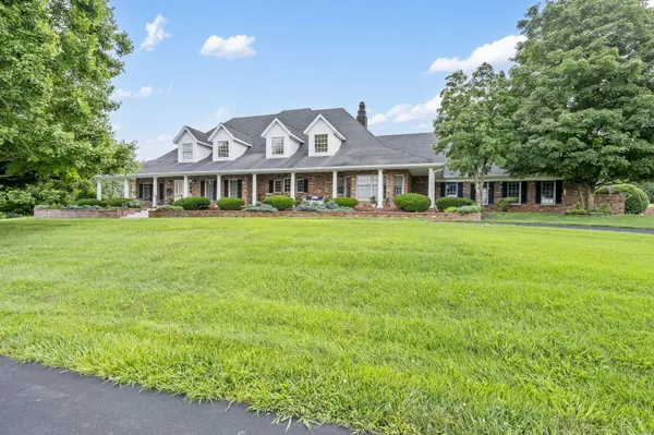 4671 E Beaux Creek LN, Springfield, MO 65809