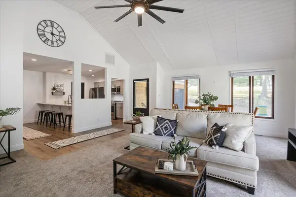 1125 Anemone RD, Lake Ozark, MO 65049