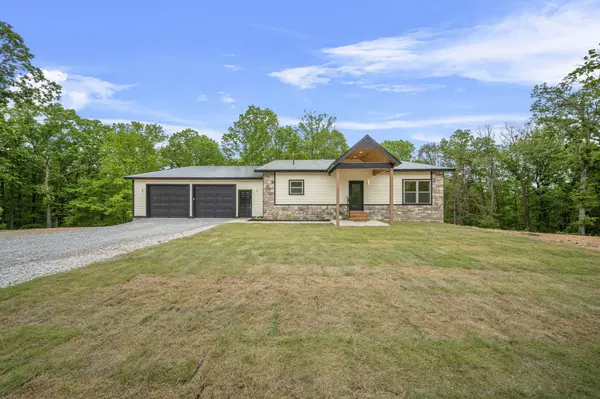 834 Oriole LN, Noel, MO 64854