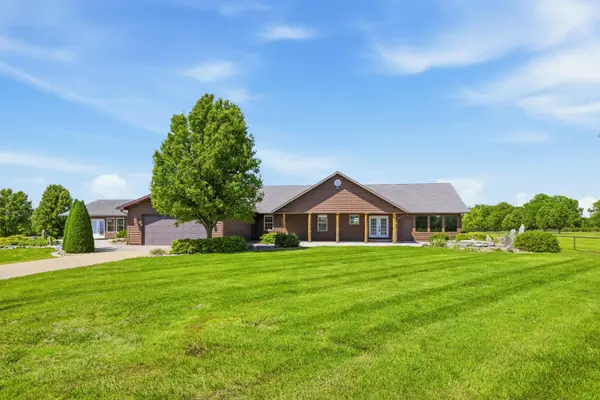 9617 County Lane 262, Carl Junction, MO 64834