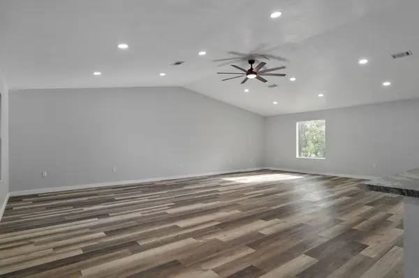 107 S Old Highway 39, South Greenfield, MO 65752