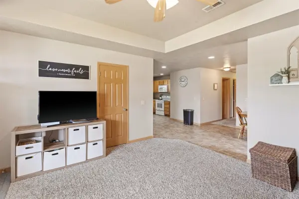 6566 Prairie CIR, Merriam Woods, MO 65740