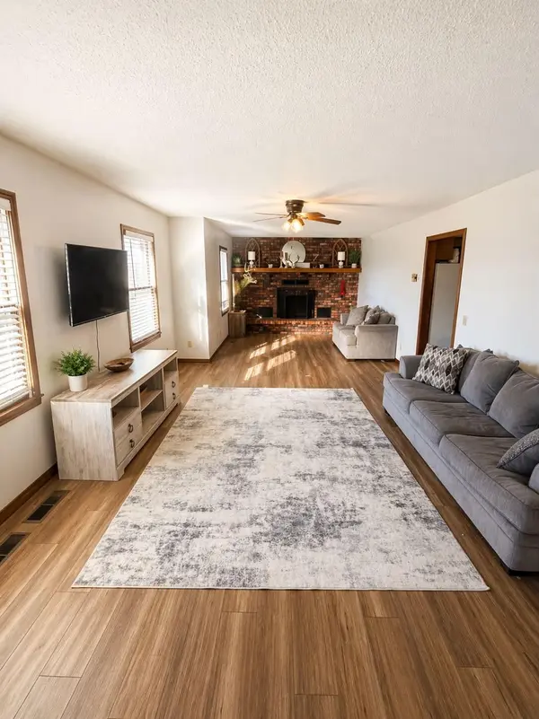 1206 Elm AVE, Ava, MO 65608