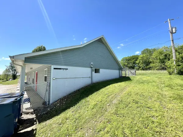 707 S Hemphill ST, Crane, MO 65633