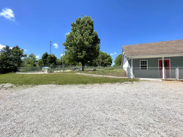 707 S Hemphill ST, Crane, MO 65633