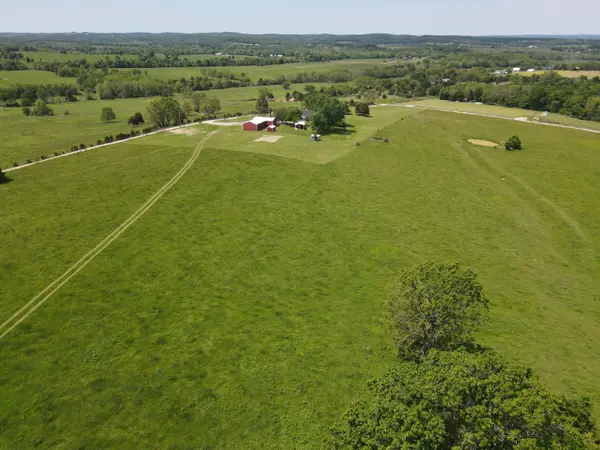 16641 New Hope DR, Elk Creek, MO 65464