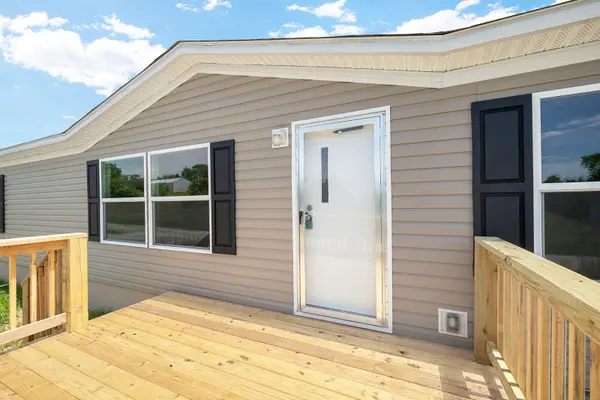 600 Tri-Lakes RD, Humansville, MO 65674