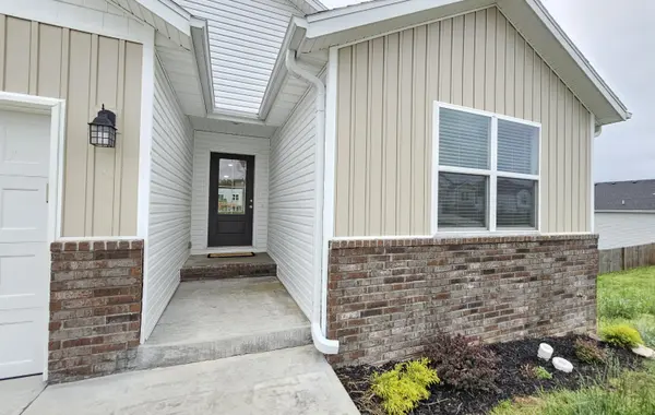 608 N Cheyenne Valley RD, Nixa, MO 65714
