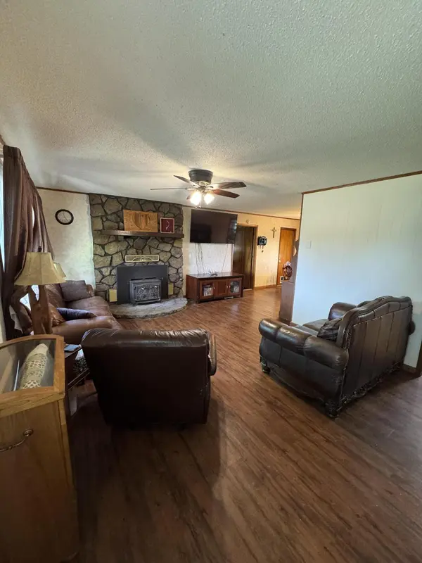 5008 County Road 1540, West Plains, MO 65775